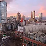 Charming Abode Downtown Vancouver